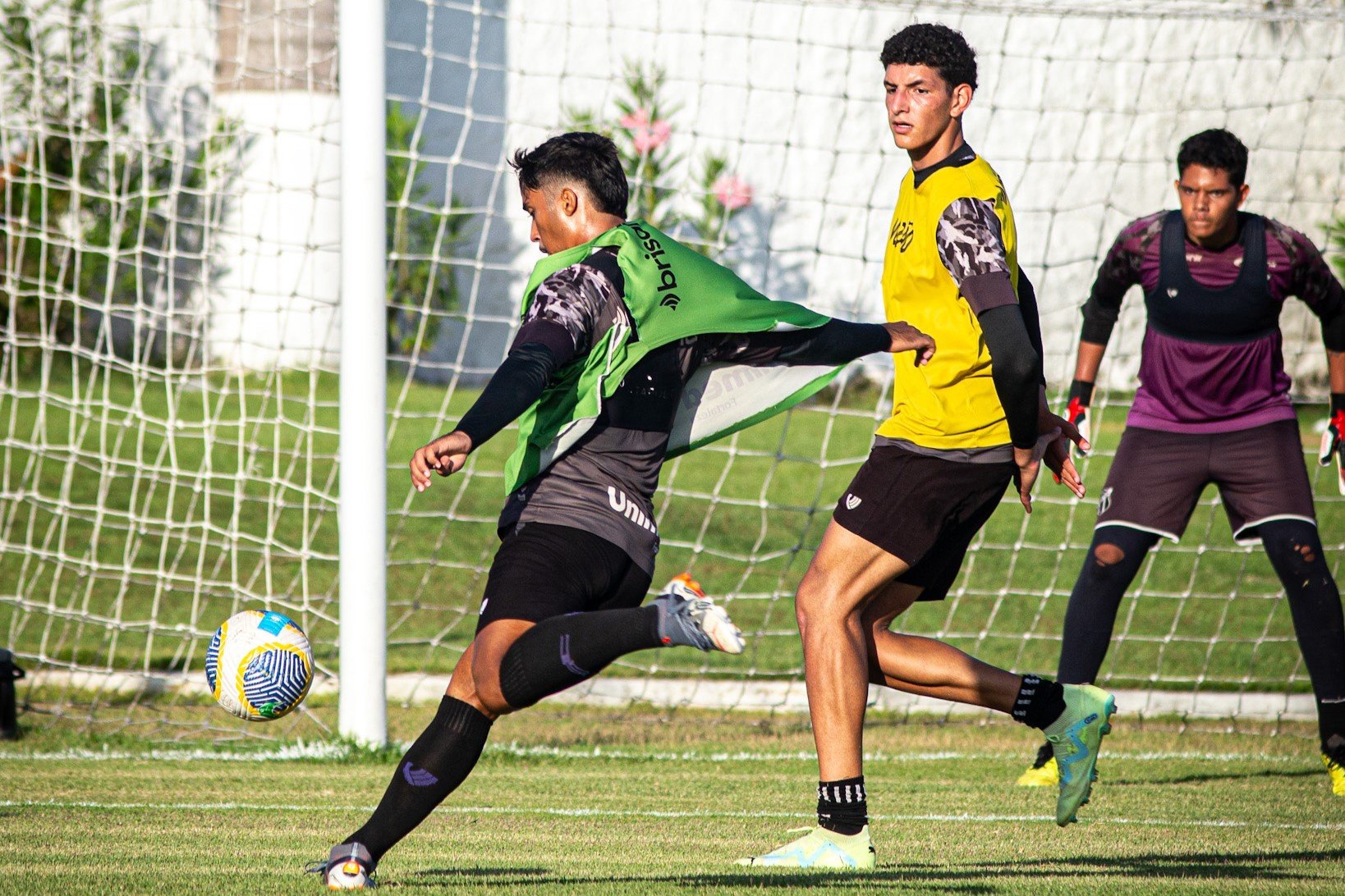 Sub-16: Clássico contra o Ferroviário é adiado devido às fortes chuvas na capital cearense