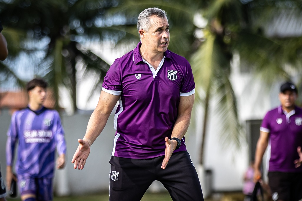 Rogério Ferreira enaltece vitória diante do Atlético/MG pelo Brasileiro Sub-20: “Resultado fundamental”