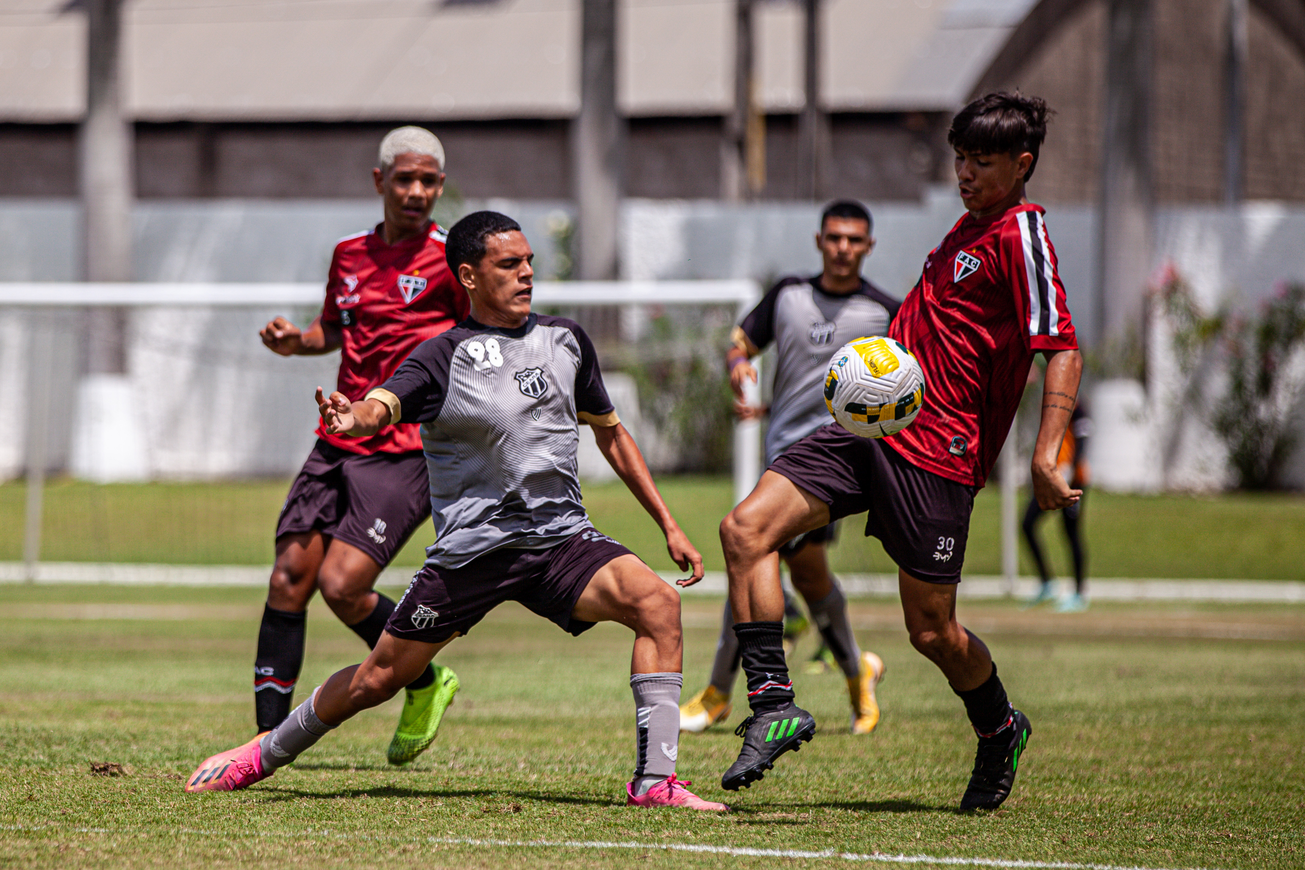 Sub-20: Ceará supera o Ferroviário em jogo-treino na Cidade Vozão
