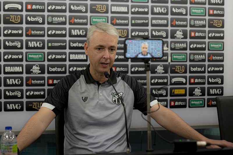 Tiago Nunes ressaltou empenho do Ceará após atuação no Clássico: “Somos o time da luta e vamos nos entregar do início ao fim”