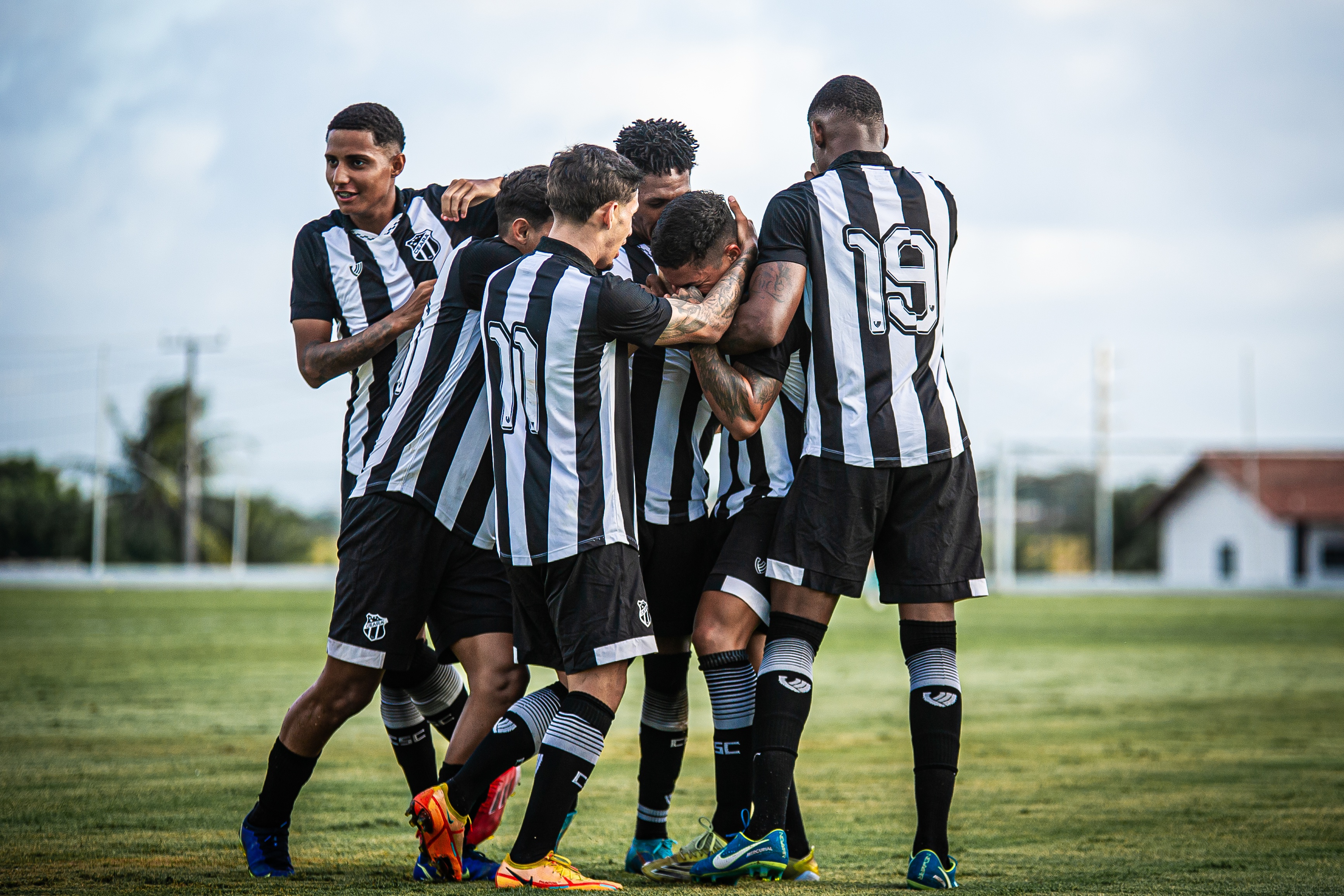 Sub-20: Elenco alvinegro inicia preparação para a partida decisiva na semifinal da Copa do Brasil