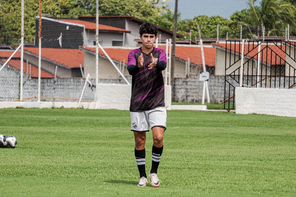 Sub-17: Na Cidade Vozão, Ceará fecha preparação para duelo com Juazeiro pelo Estadual