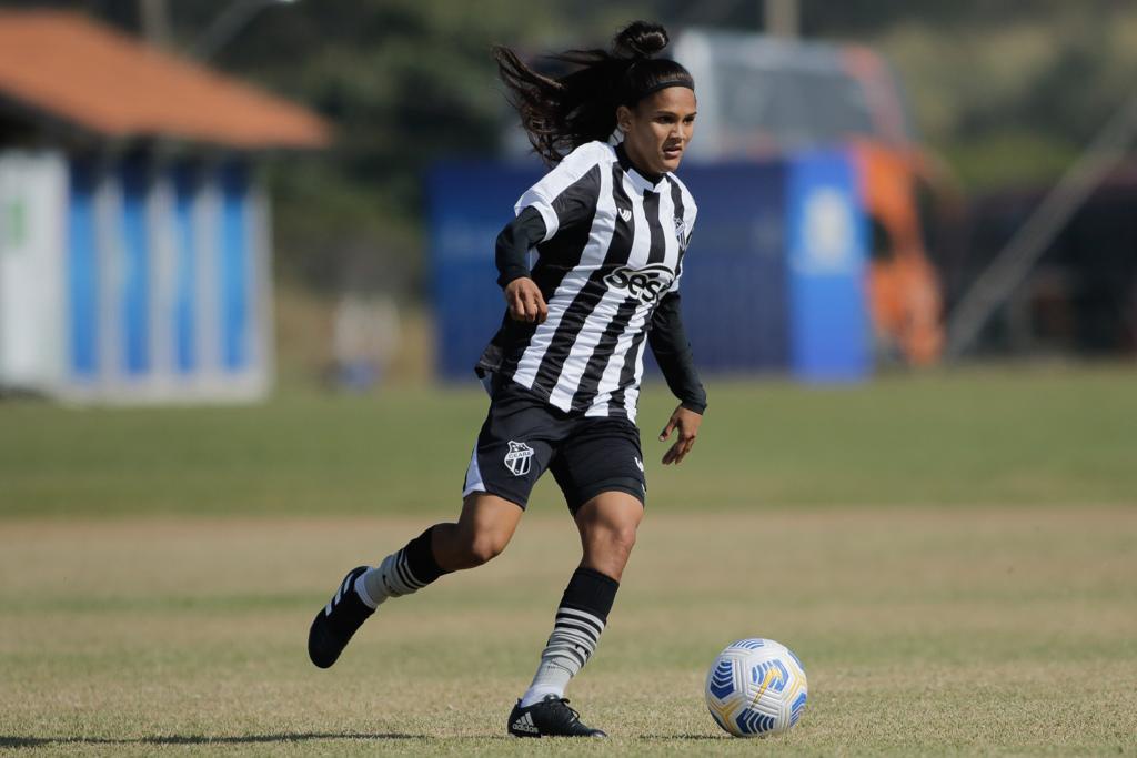 Fut. Feminino: Atacante Tainara volta a ser convocada para a Seleção Brasileira Sub-20