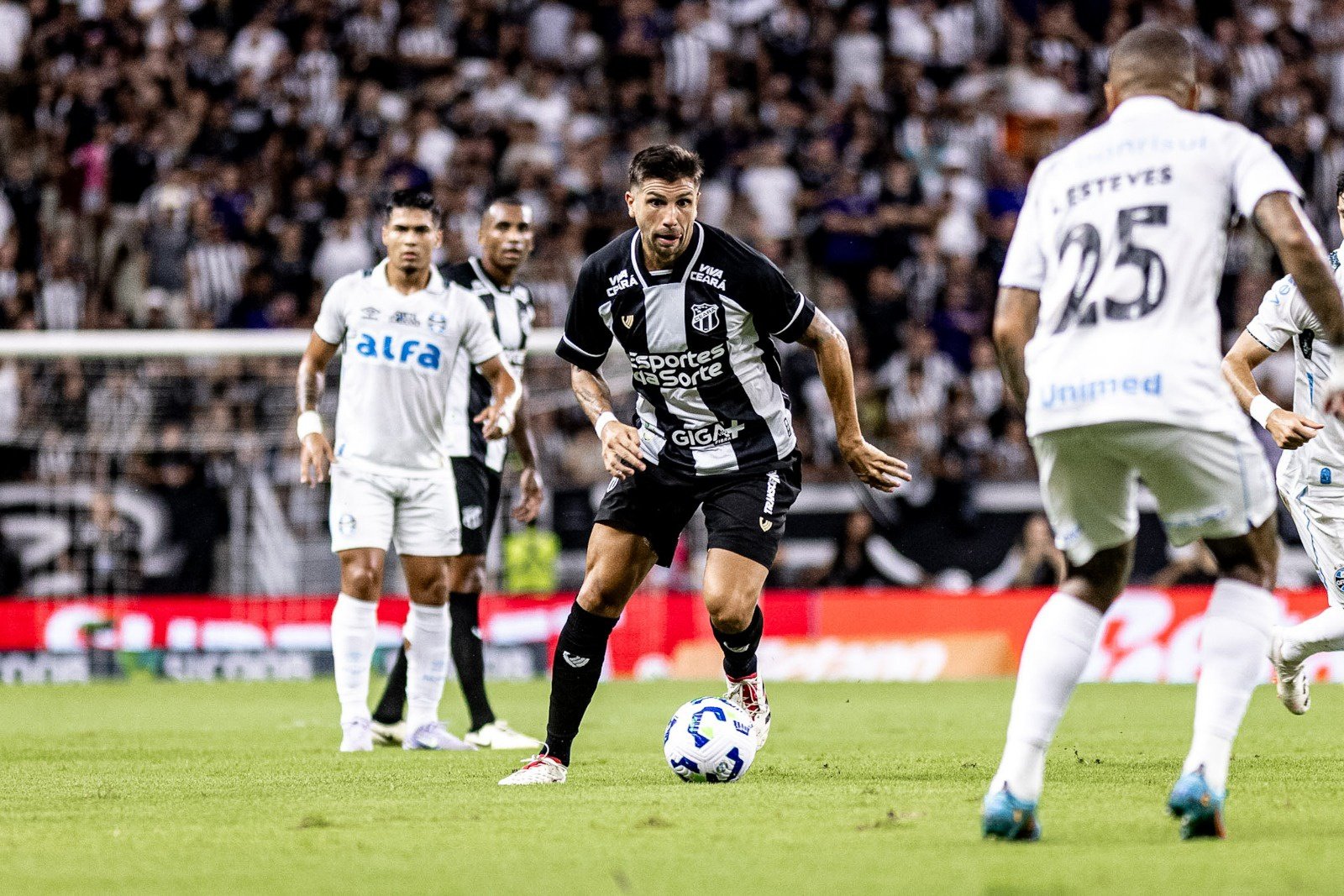 Camp. Brasileiro: Ceará visita Grêmio em Porto Alegre (RS) visando segunda vitória consecutiva na Série A