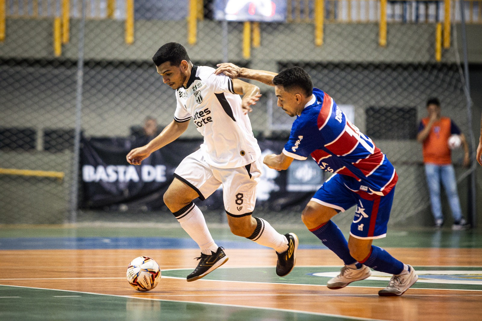 Futsal: Com presença das torcidas, Ceará e Fortaleza duelam nesta sexta-feira, 12, pelo Campeonato Cearense