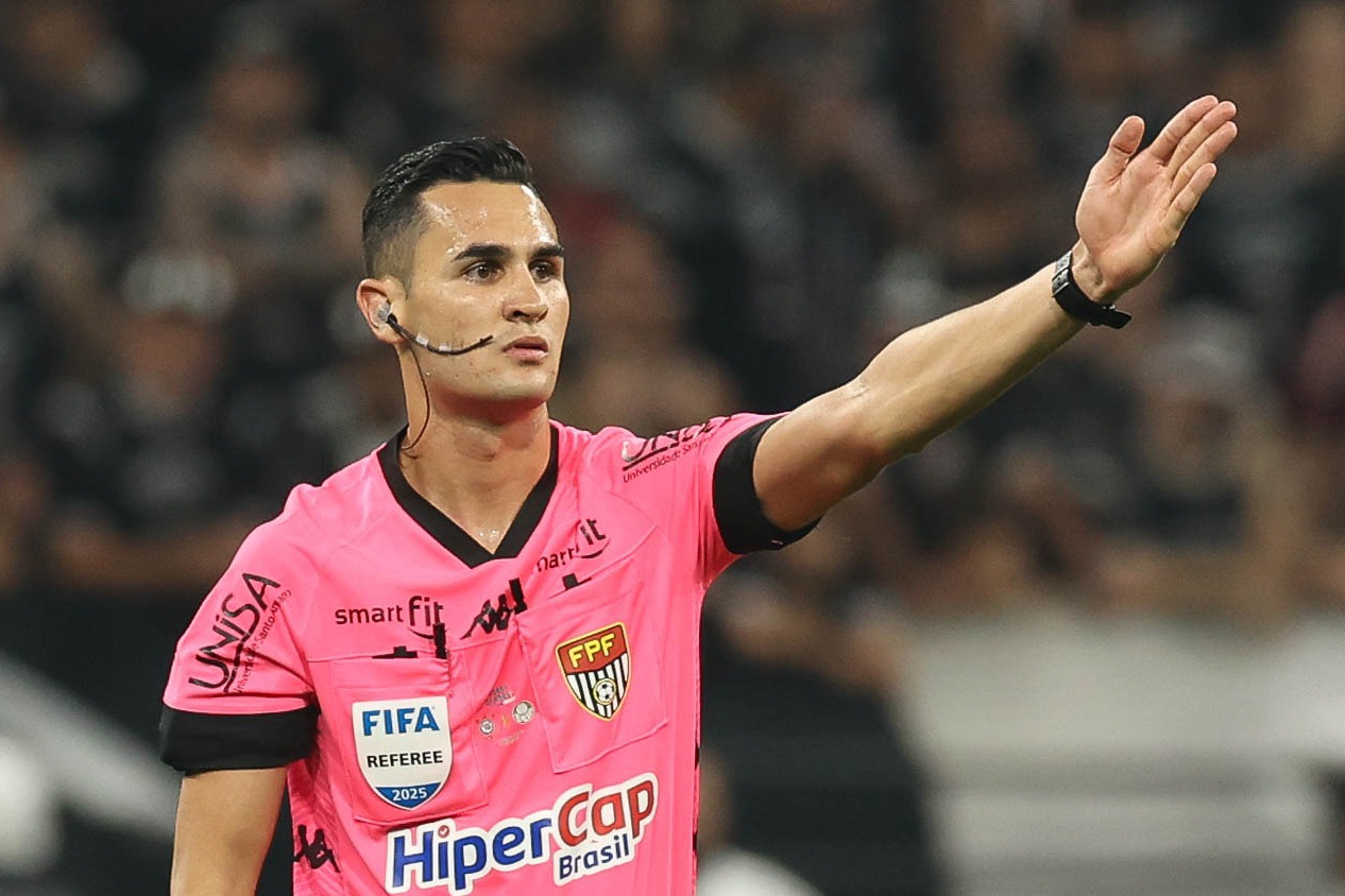 Camp. Brasileiro: Matheus Delgado Candançan (FIFA-SP) apita Vitória x Ceará pela 27ª rodada