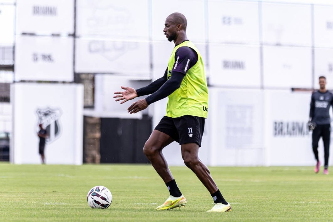 Ceará conclui penúltimo treinamento antes do duelo contra o Operário/PR