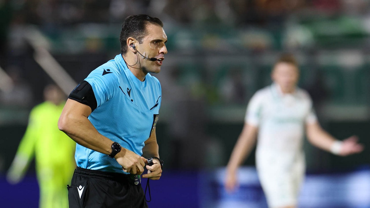 João Vitor Gobi (SP) apita Criciúma x Ceará pela 13ª rodada da Série B