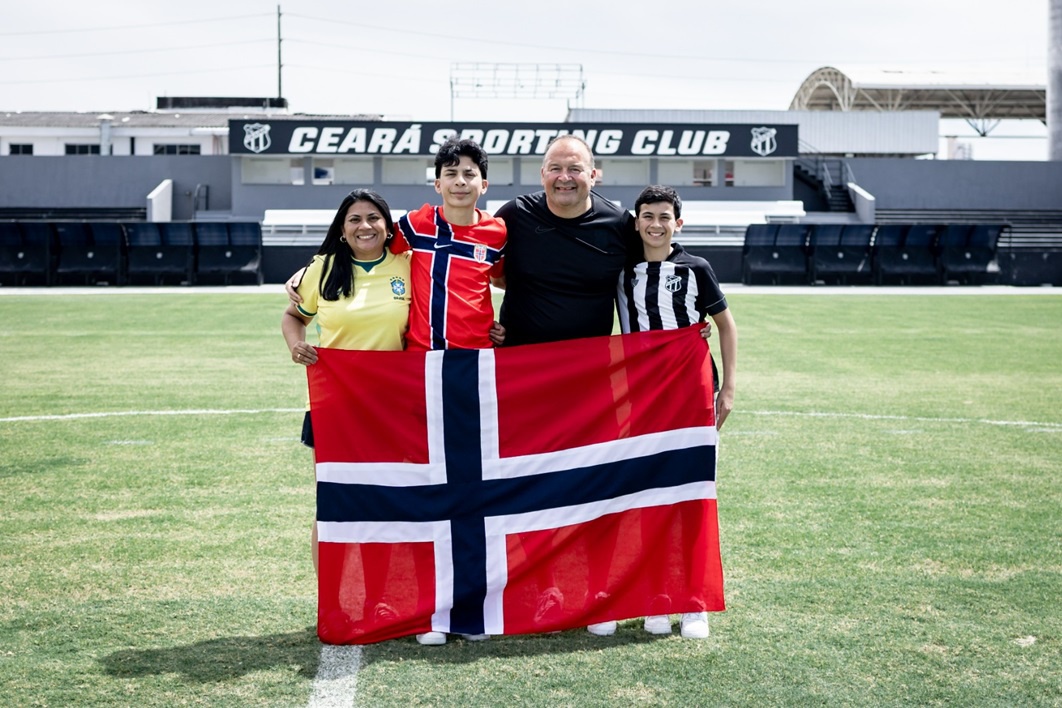 Família norueguesa visita CAP e celebra paixão pelo Ceará: "É um orgulho"