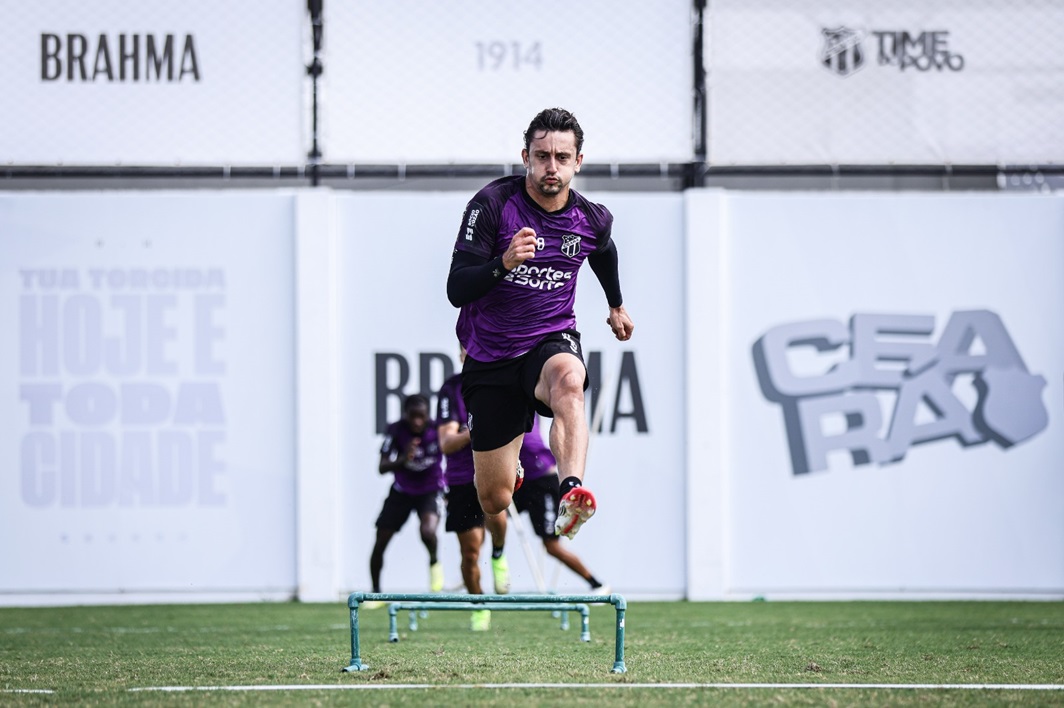 Com foco no São Bernardo, Ceará realiza último treino na Capital antes de seguir viagem para São Paulo
