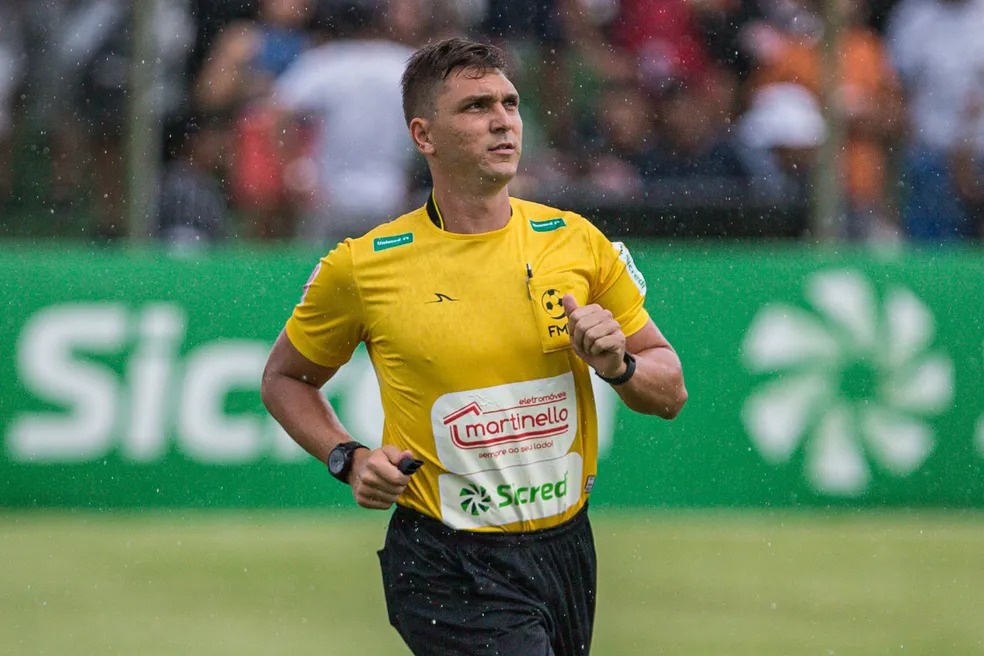 Leonardo Lorenzatto, do Mato Grosso, apita Vila Nova x Ceará pelo Campeonato Brasileiro