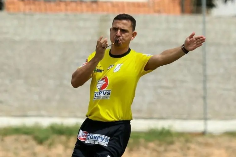 SUB-20: Clássico-Rei de ida da final do Cearense será apitado por Léo Simão Holanda, árbitro CBF Elite