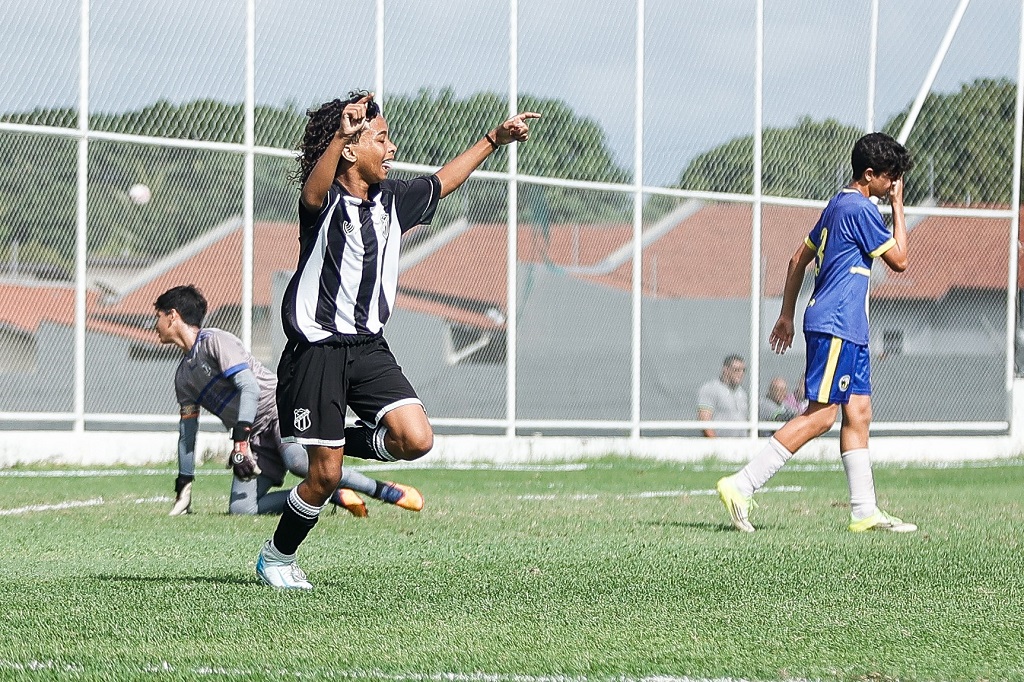 Ceará conquista duas goleadas pela Copa Manjadinho na Cidade Vozão