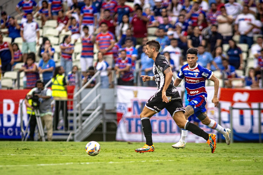 Na Arena Castelão, Ceará encara o primeiro Clássico-Rei da final do Campeonato Cearense 2025