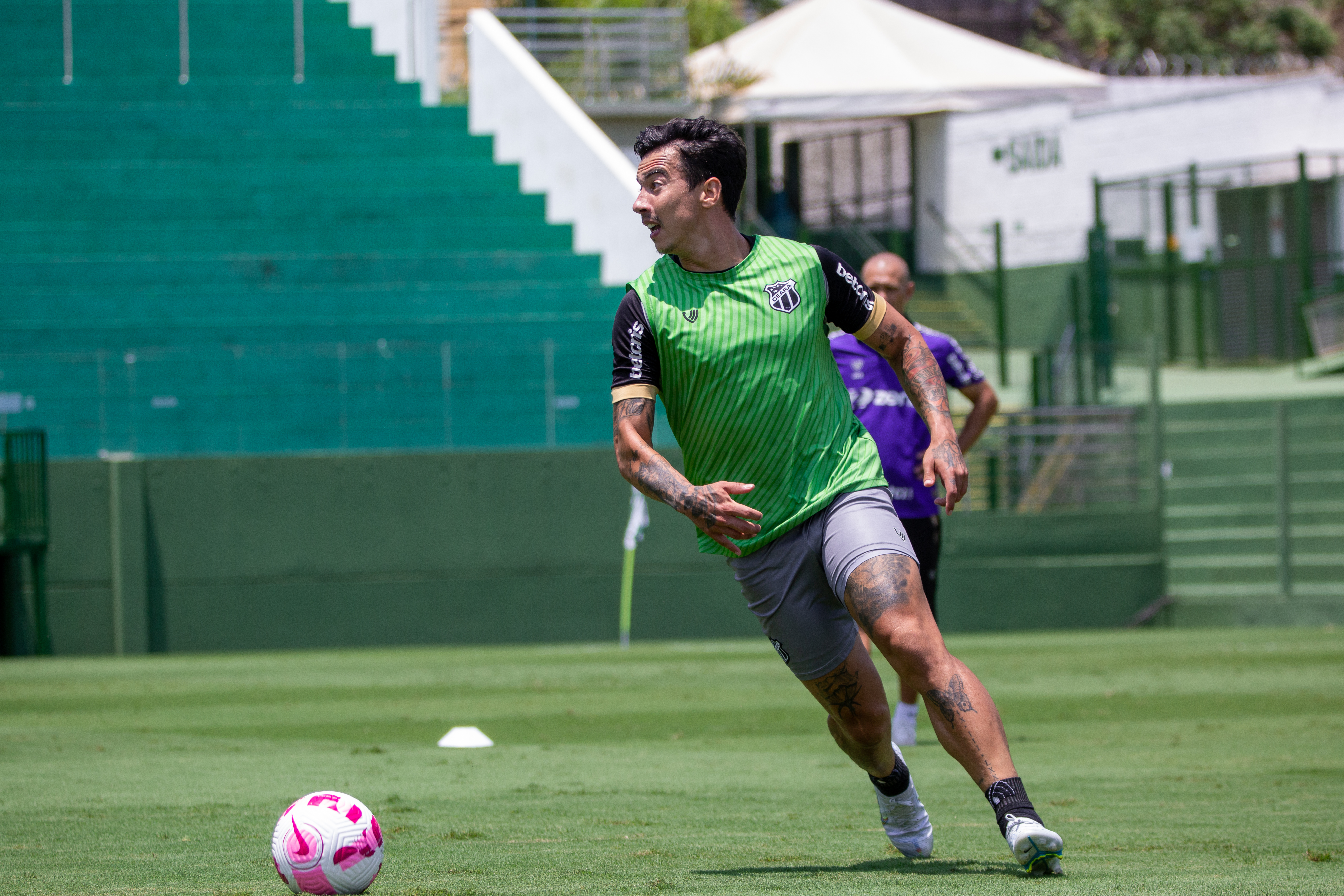 Ainda em Goiânia, Ceará inicia preparação para enfrentar o Internacional