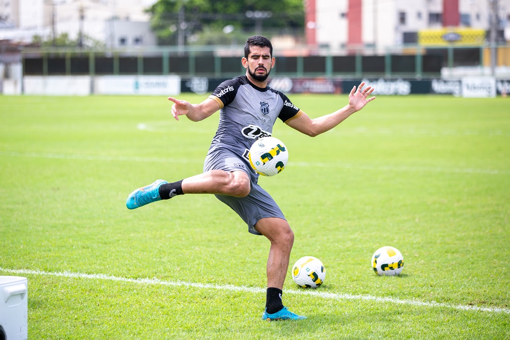 Ceará treinou na manhã desta quinta-feira (16) e iniciou preparação para a próxima rodada do Brasileirão