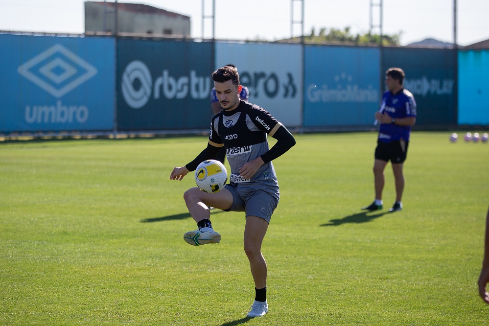 Ceará faz último treino antes de encarar o Internacional