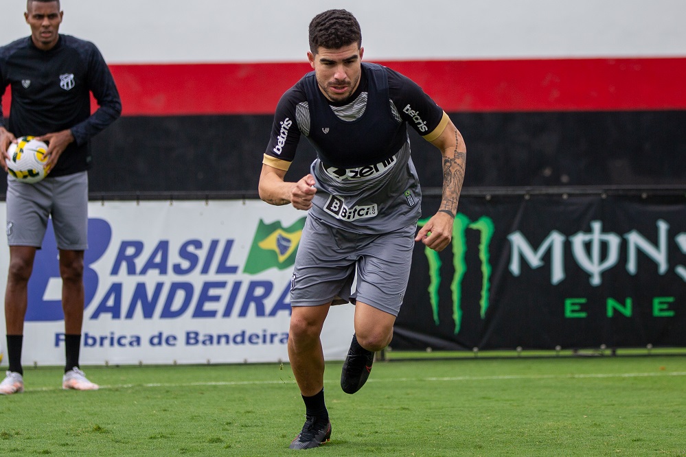 Com treino na manhã deste sábado, Ceará encerra preparação para jogo contra o Goiás