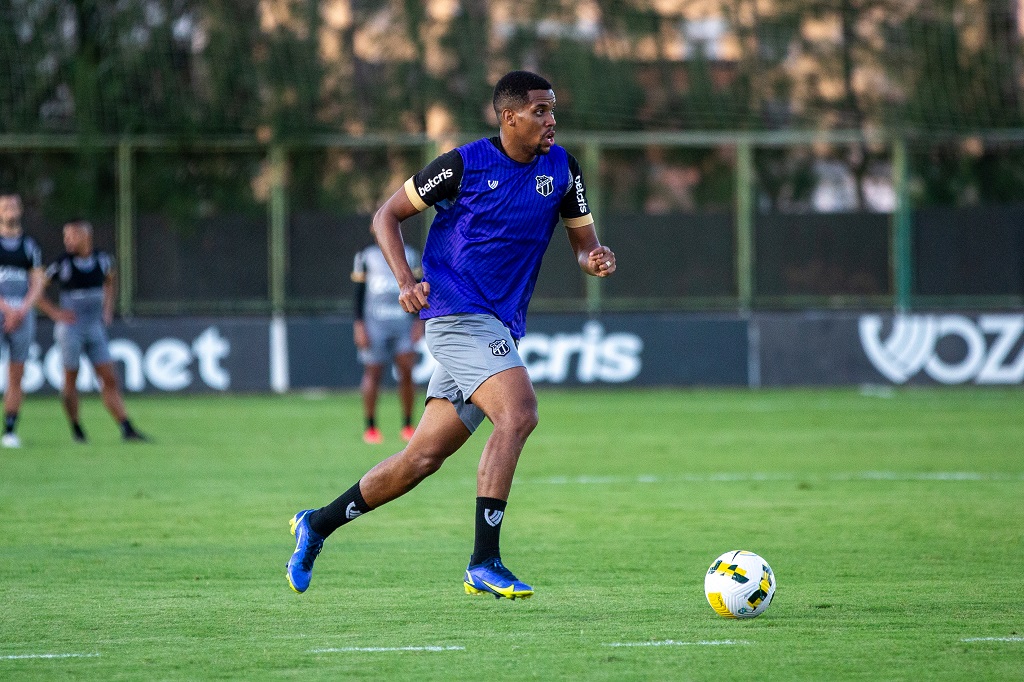 Série A: Ceará encerra preparação para jogo contra o Internacional