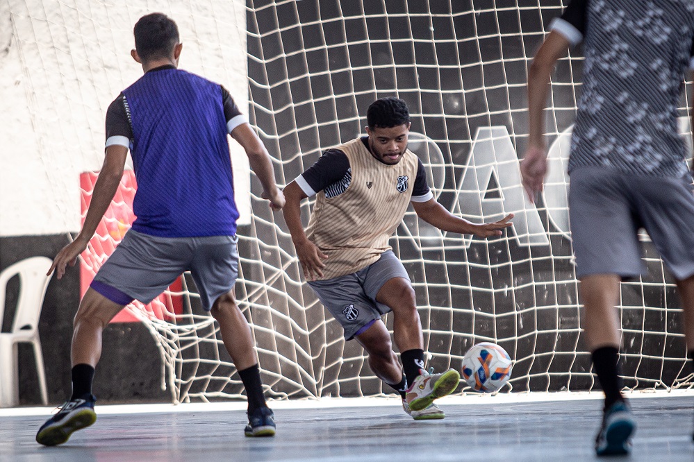 Futsal: Ceará faz treino apronto e embarca para enfrentar o Jijoca
