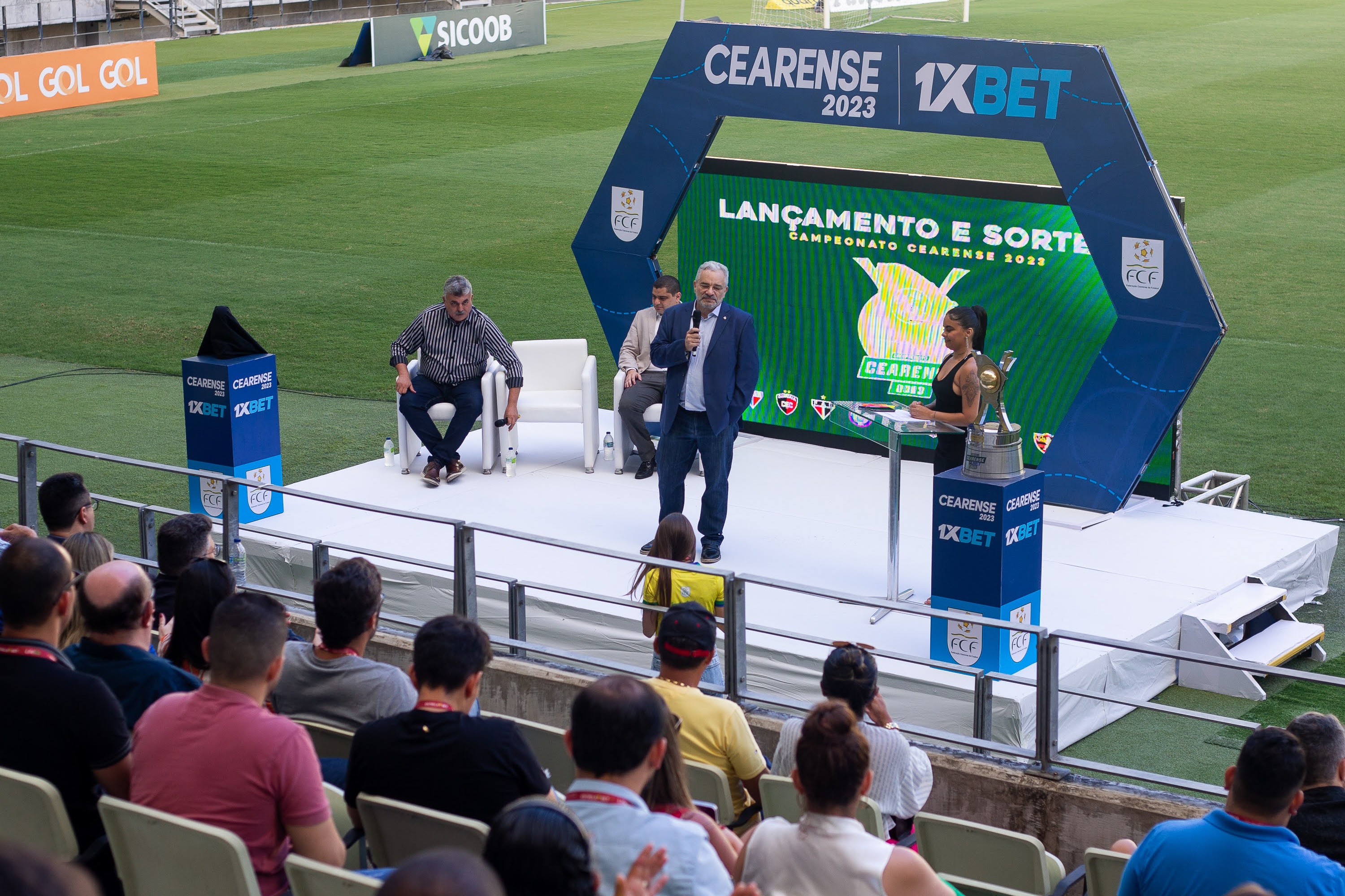 Arena Castelão inicia temporada de jogos 2022 - Governo do Estado do Ceará