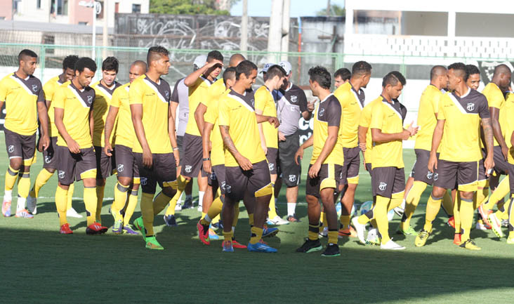 Na véspera do jogo contra o ABC, Ceará volta aos trabalhos