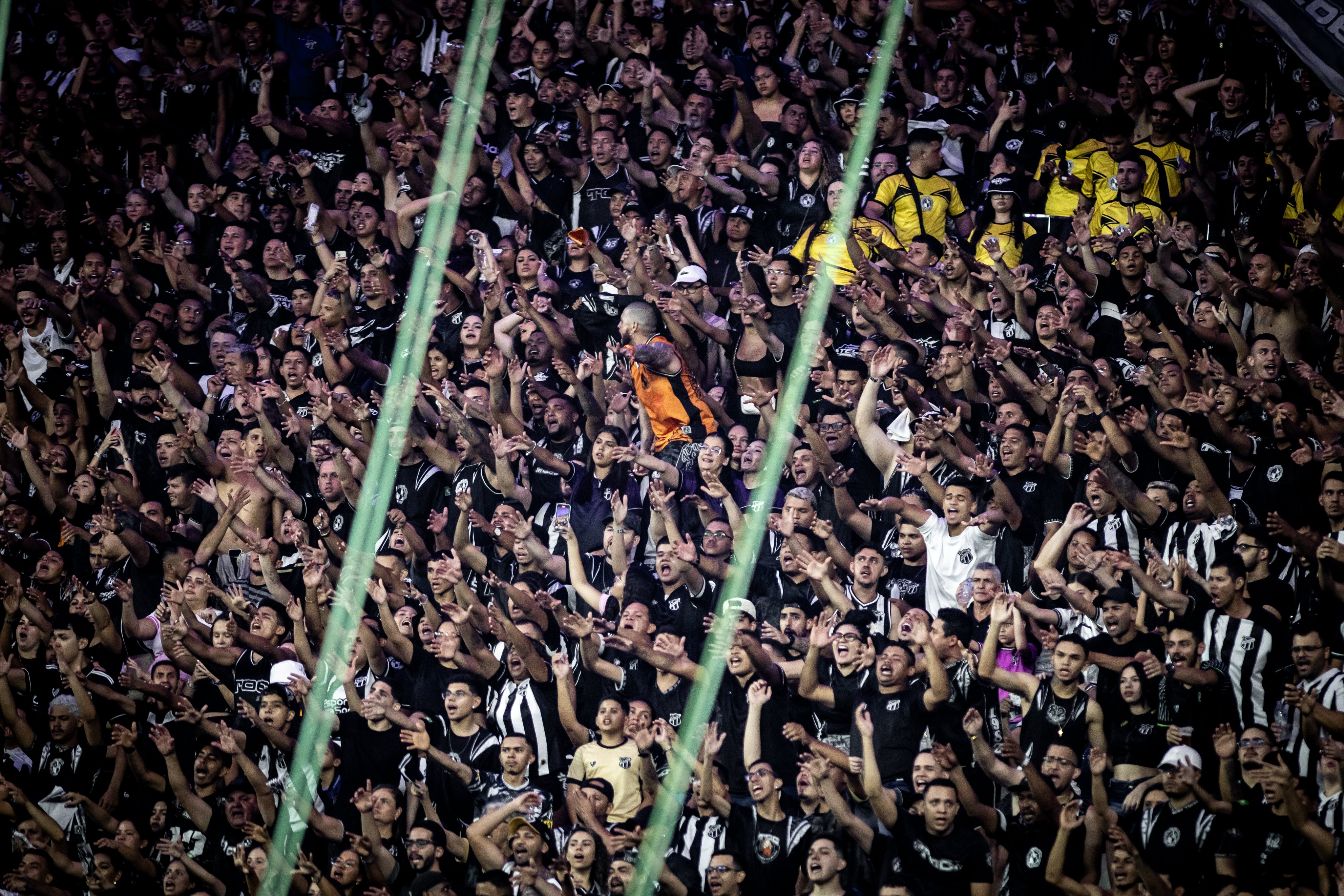 Com promoção, Ceará inicia venda de ingressos para duelo contra o Cruzeiro