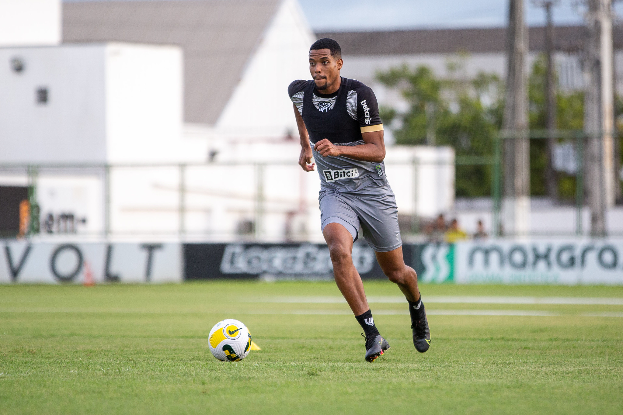 Foco no Caballero: Manhã de domingo foi de reapresentação para elenco alvinegro