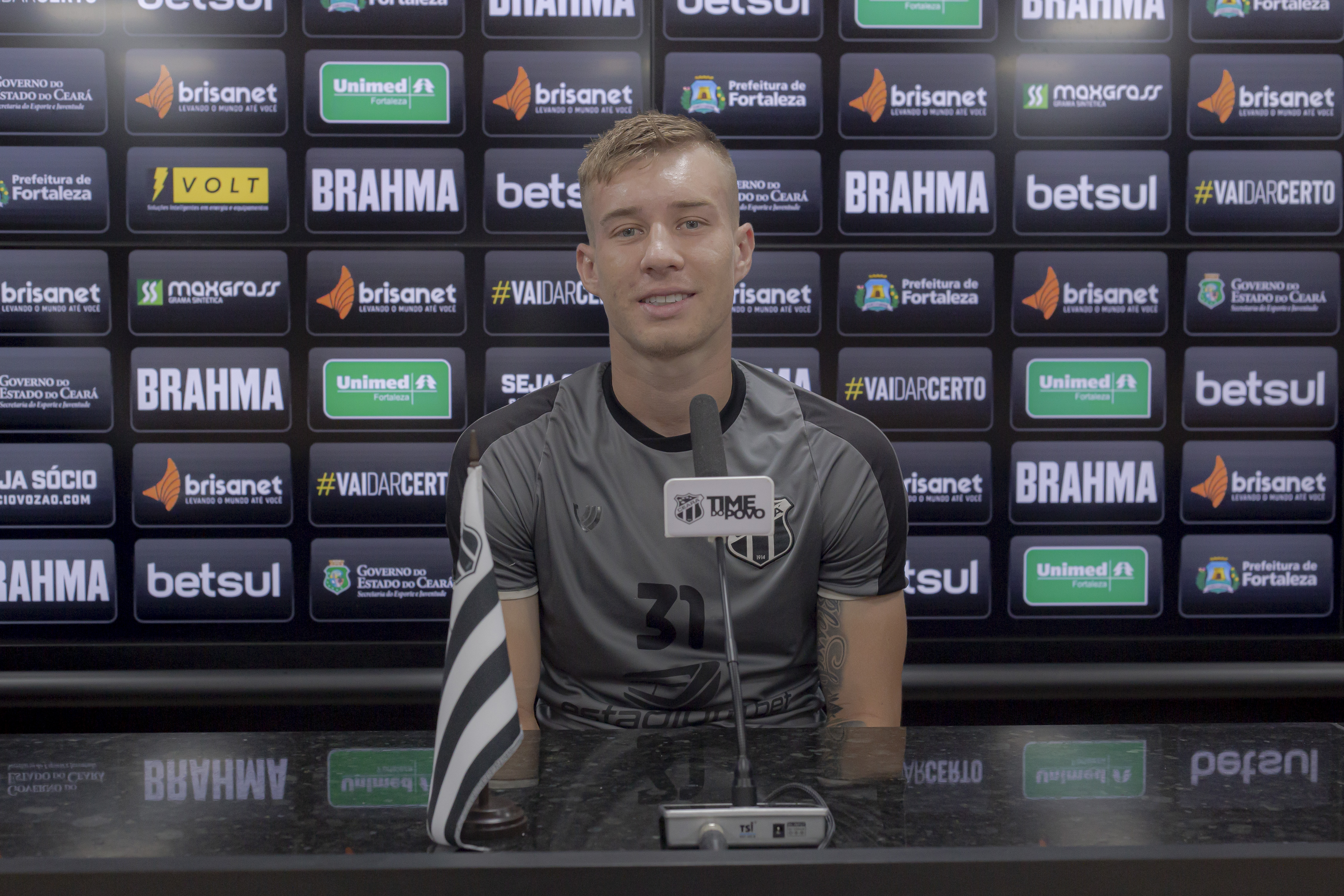 Charles relembra vitória diante do CSA/AL e avalia próximo desafio diante do Sport: "É mais um jogo difícil"