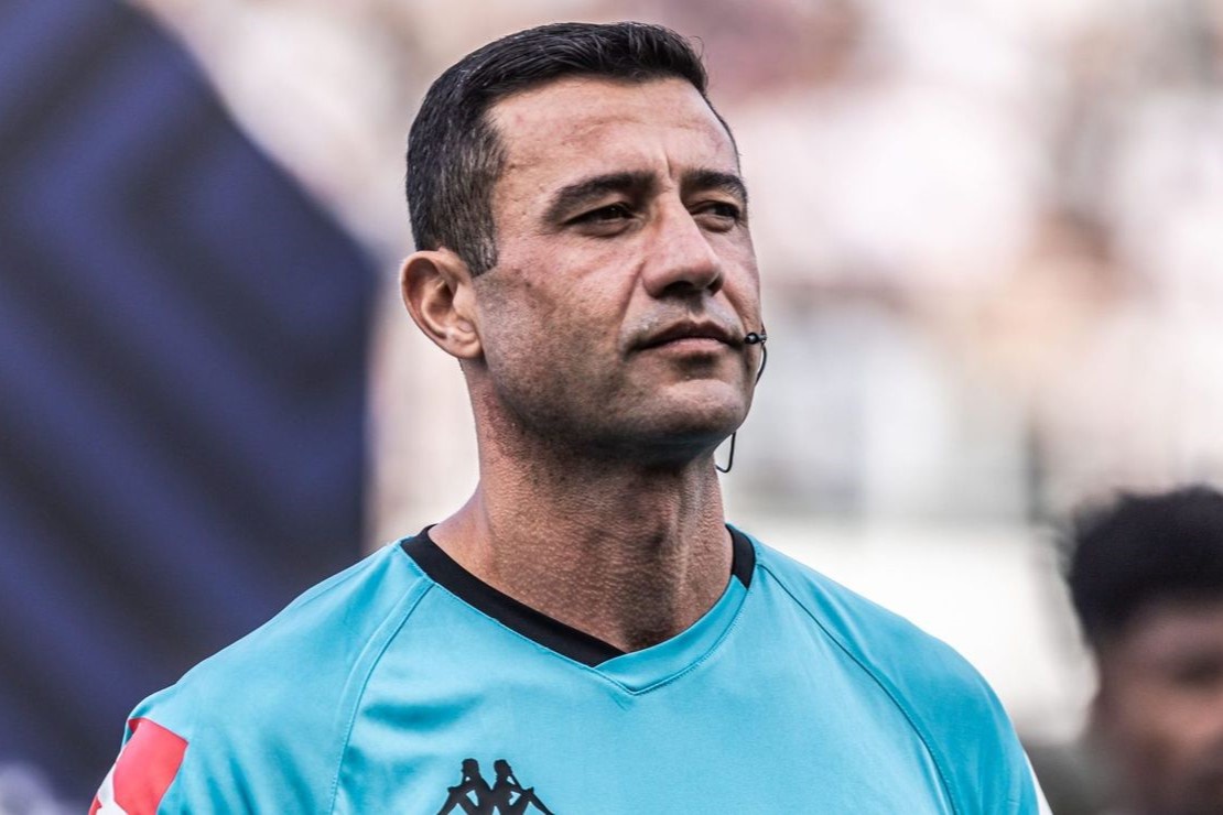 Catarinense Braúlio da Silva Machado apita duelo diante do Sport pelo Brasileiro