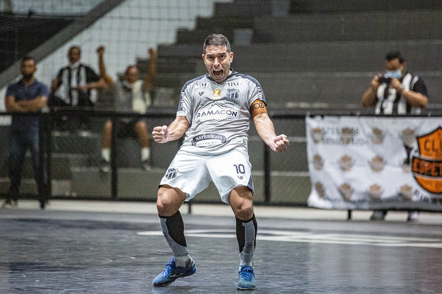 Futsal: João César acerta permanência no Ceará por mais uma temporada