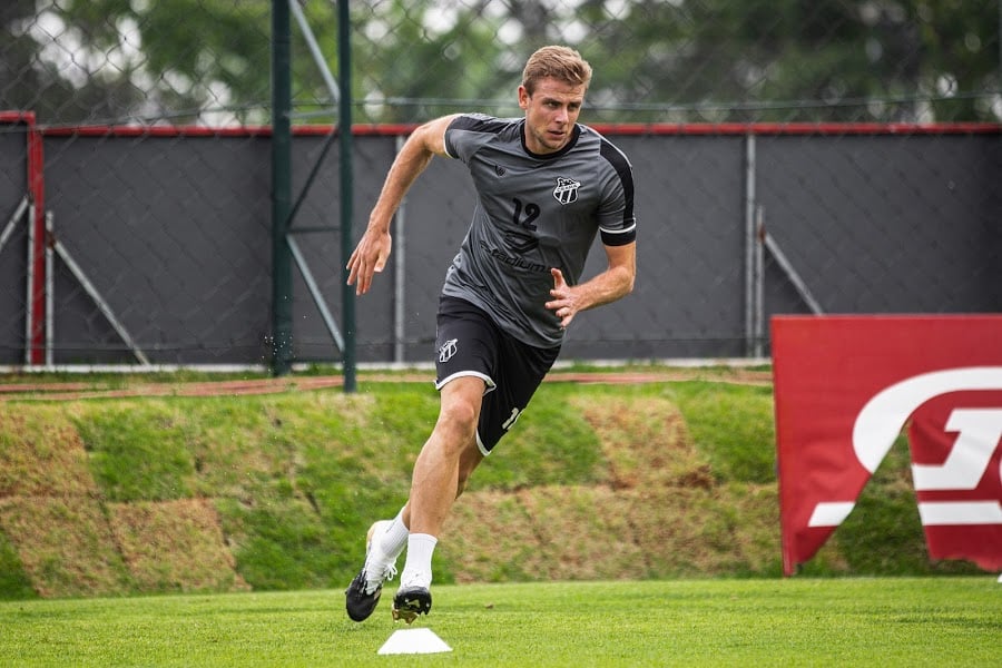 No CT de Porangabuçu, Ceará segue com preparação para partida contra o Atlético/MG