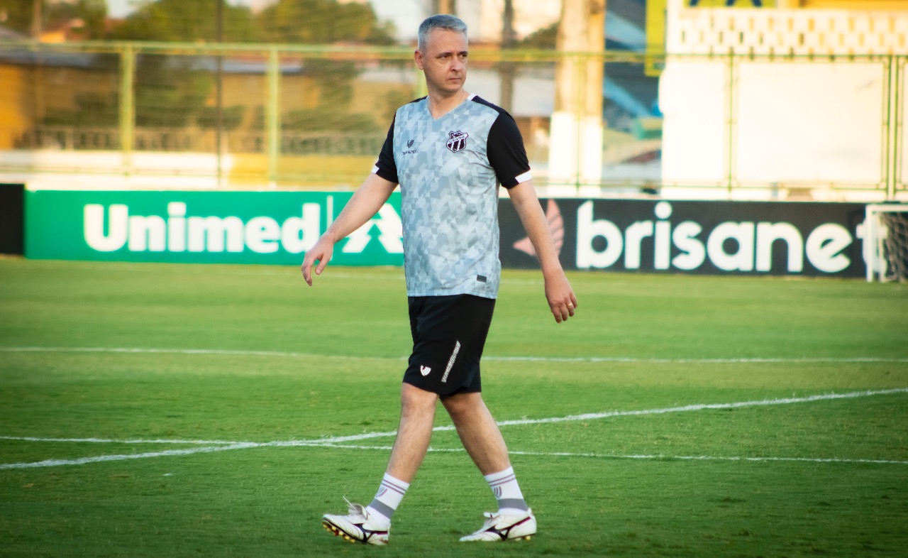 Em Porangabuçu, elenco se reapresenta e já treina sob o comando do técnico Tiago Nunes