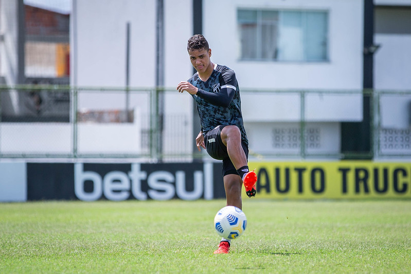 Ceará se reapresenta no CT de Porangabuçu e inicia preparativos para Clássico-Rei