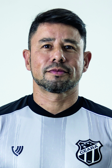 Saiba mais sobre: Denis Yashiro Camargo Iwamura  